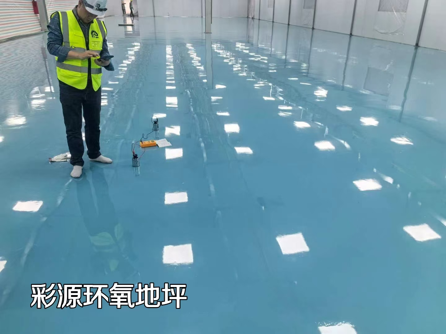 环氧彩砂地坪如何打造企业形象品牌色彩融入的关键